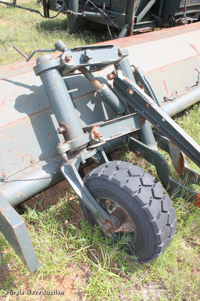 image for item DZ9982 1988 MB SW112R sweeper