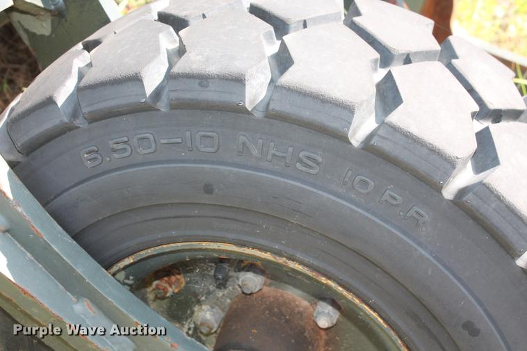 image for item DZ9982 1988 MB SW112R sweeper