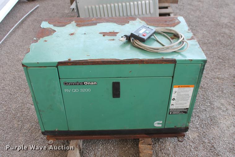 image for item DZ9983 2011 Onan Cummins RVQD3200 generator