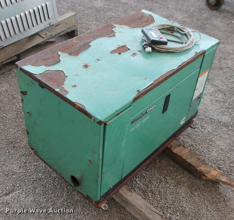 image for item DZ9983 2011 Onan Cummins RVQD3200 generator