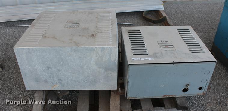 image for item DZ9984 (2) Ronk ADP-A-Phase static phase converters