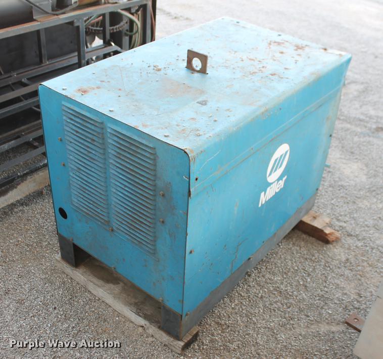 image for item DZ9985 Miller Intelliweld 650 welder