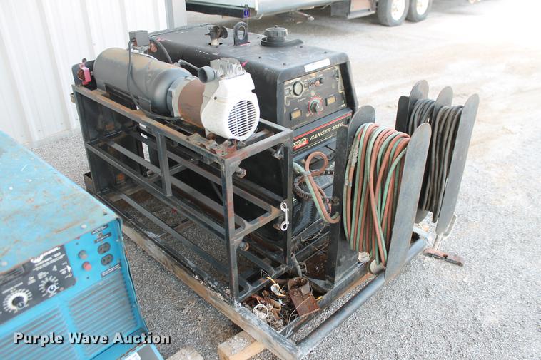 image for item DZ9986 Lincoln Ranger 305G welder