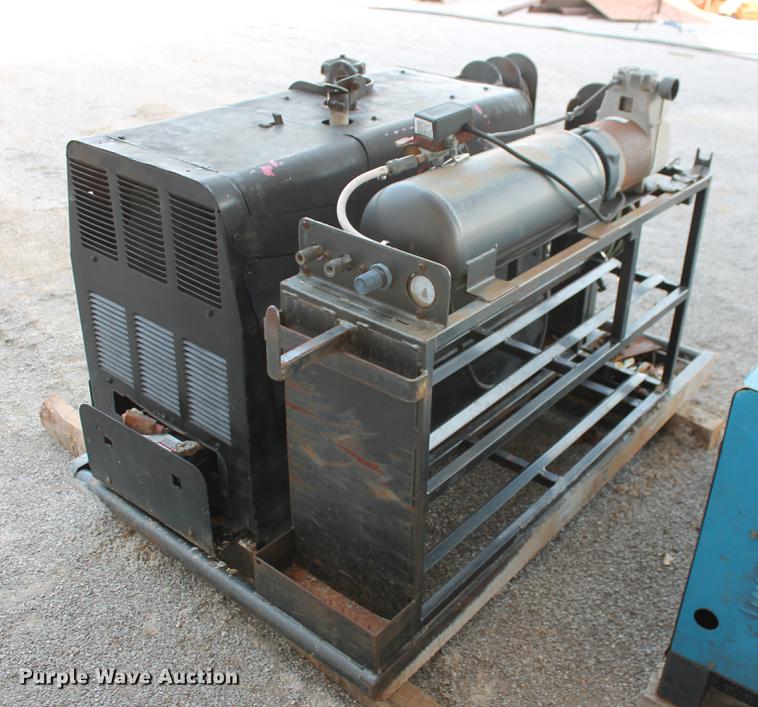 image for item DZ9986 Lincoln Ranger 305G welder