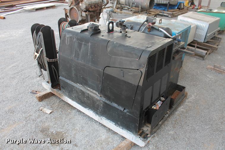 image for item DZ9986 Lincoln Ranger 305G welder