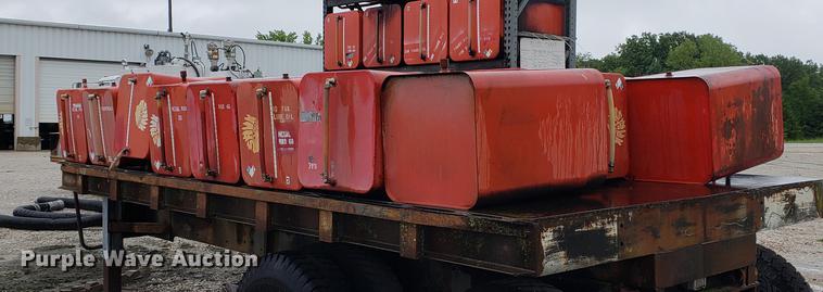 image for item EF9828 (17) 65 gallon bulk oil barrels