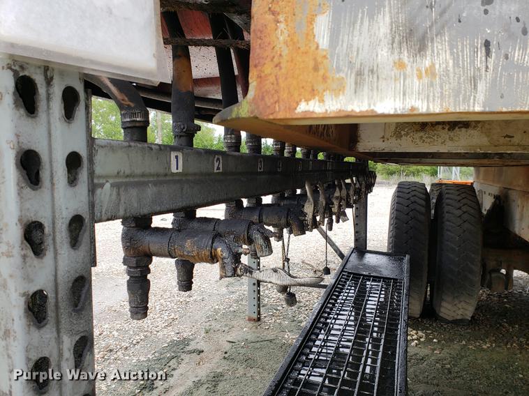 image for item EF9829 (12) 65 gallon bulk oil barrels