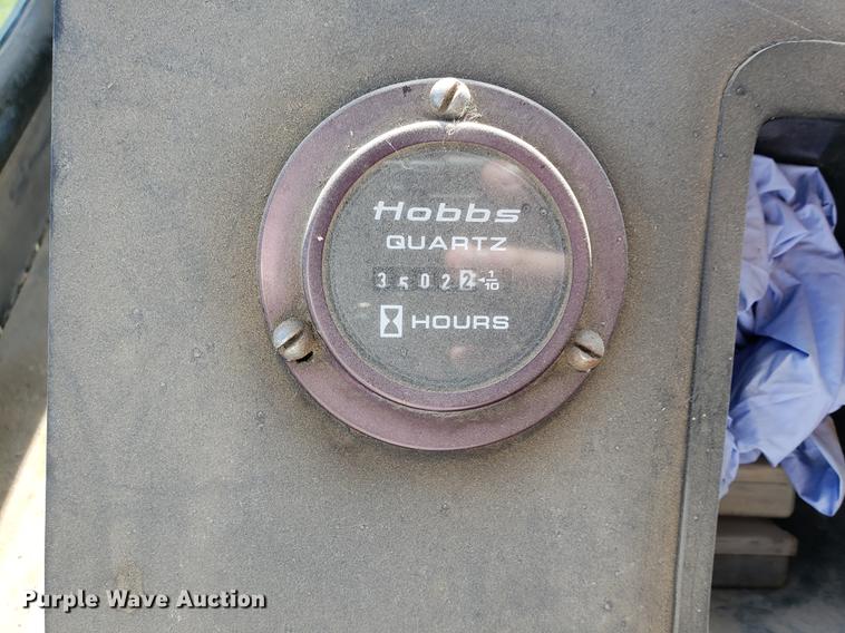 image for item EF9838 1999 Workhorse P30 delivery truck