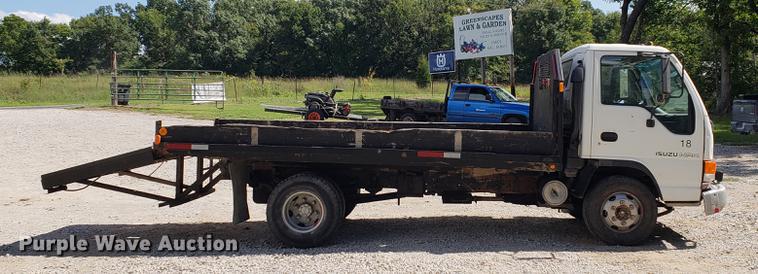 image for item EF9847 1996 Isuzu NPR flatbed truck