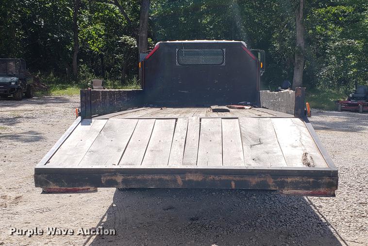 image for item EF9847 1996 Isuzu NPR flatbed truck