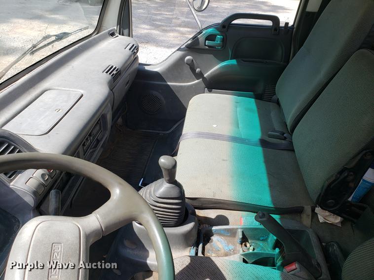 image for item EF9847 1996 Isuzu NPR flatbed truck