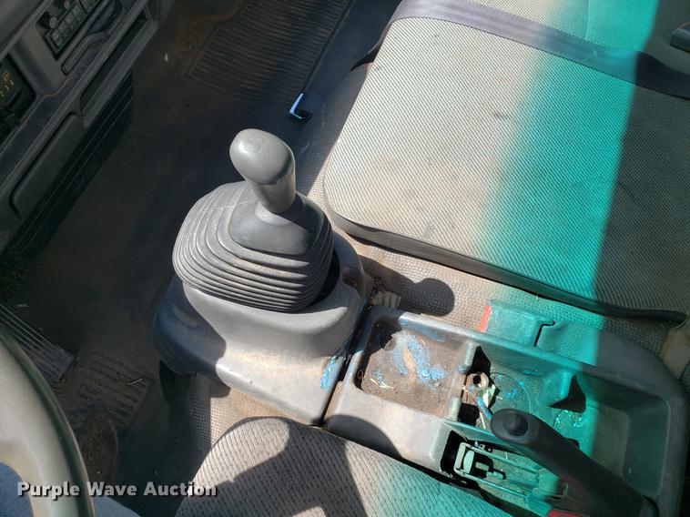 image for item EF9847 1996 Isuzu NPR flatbed truck