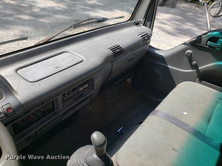 image for item EF9847 1996 Isuzu NPR flatbed truck