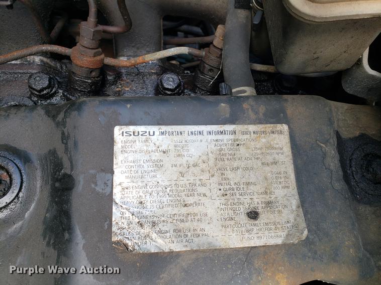 image for item EF9847 1996 Isuzu NPR flatbed truck