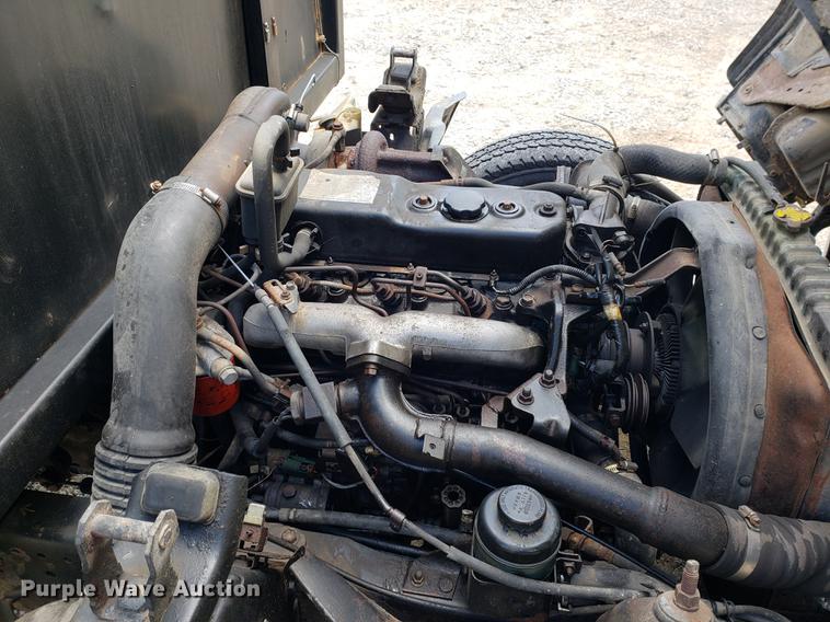 image for item EF9847 1996 Isuzu NPR flatbed truck