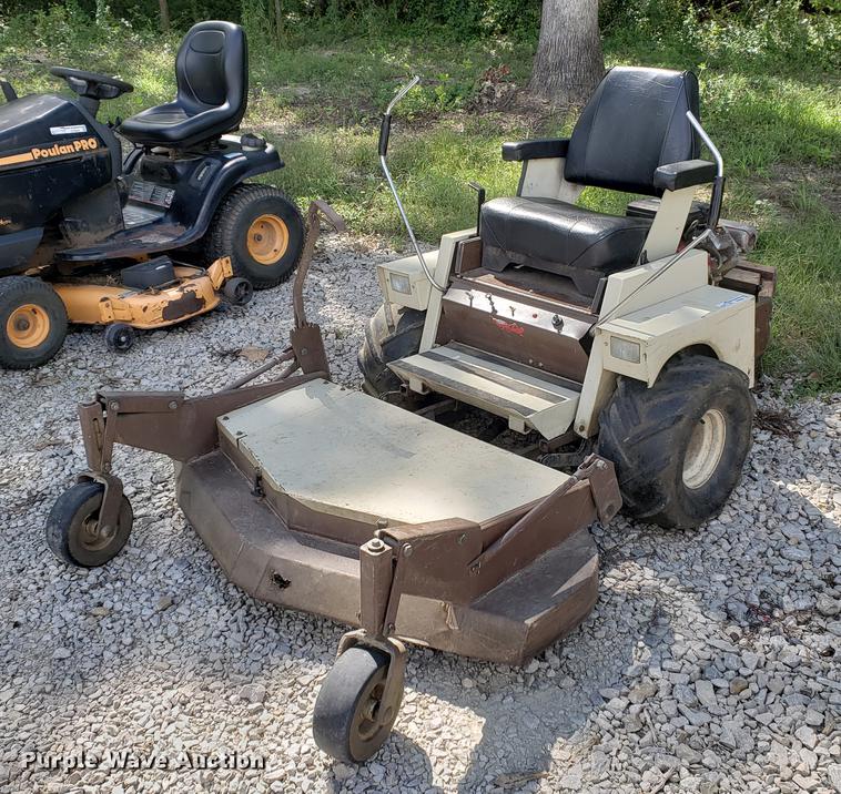 image for item EF9848 Grasshopper ZTR lawn mower