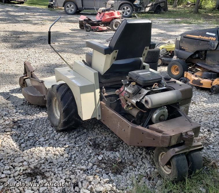 image for item EF9848 Grasshopper ZTR lawn mower