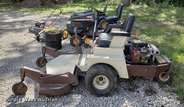 image for item EF9848 Grasshopper ZTR lawn mower