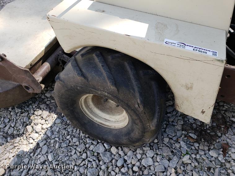 image for item EF9848 Grasshopper ZTR lawn mower