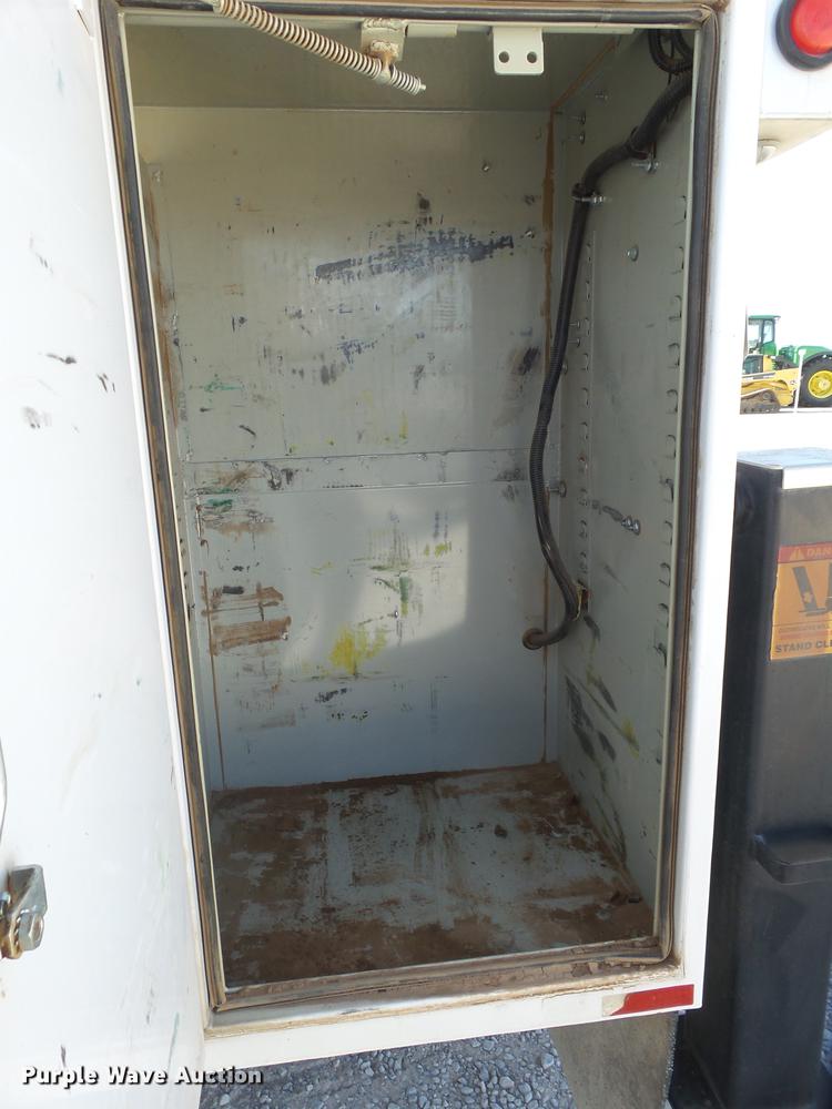 image for item EI9644 2008 GMC C5500 service truck