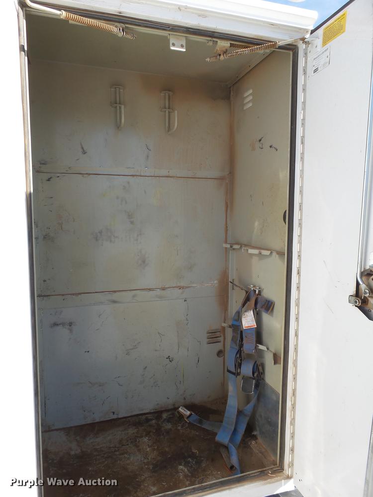 image for item EI9644 2008 GMC C5500 service truck