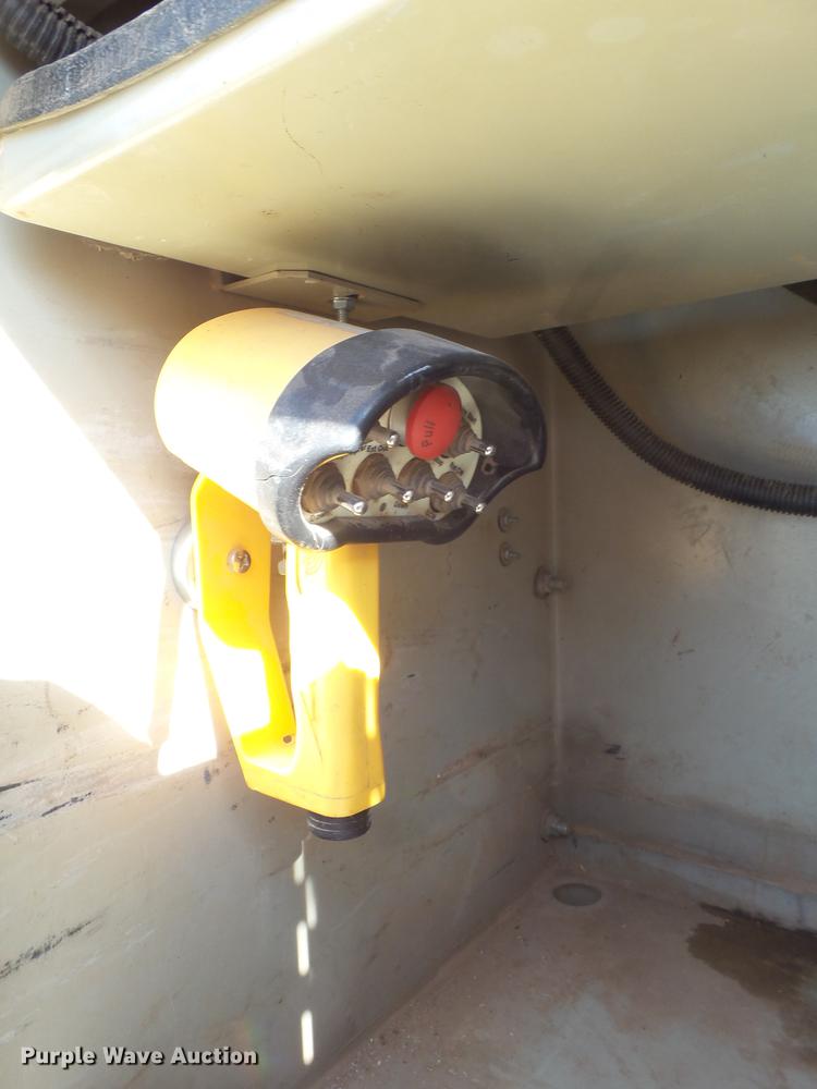 image for item EI9644 2008 GMC C5500 service truck