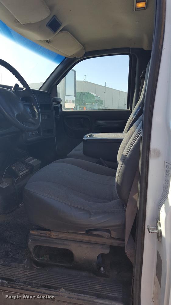 image for item EI9644 2008 GMC C5500 service truck