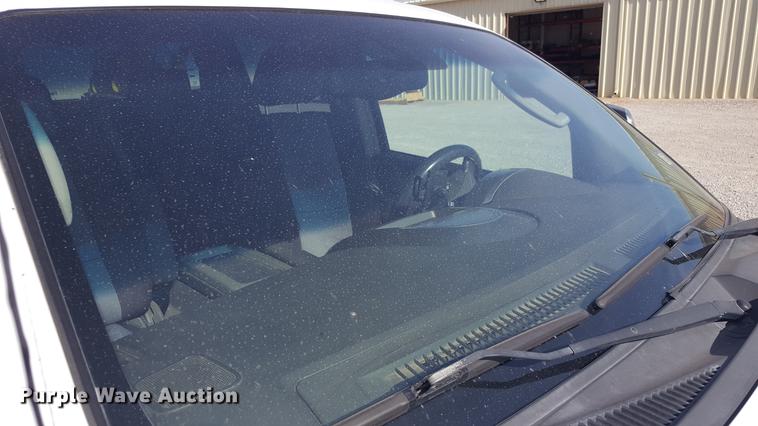 image for item EI9645 2005 Nissan Titan Crew Cab pickup truck