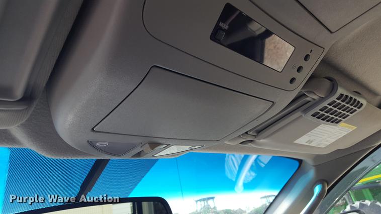 image for item EI9645 2005 Nissan Titan Crew Cab pickup truck