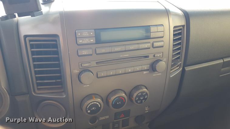 image for item EI9645 2005 Nissan Titan Crew Cab pickup truck