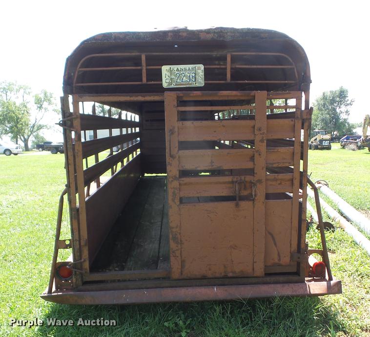 image for item EI9887 1979 Hale livestock trailer