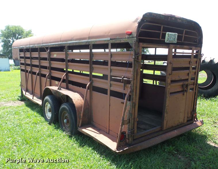 image for item EI9887 1979 Hale livestock trailer
