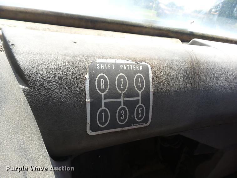 image for item EI9888 1972 Ford 800 dump truck