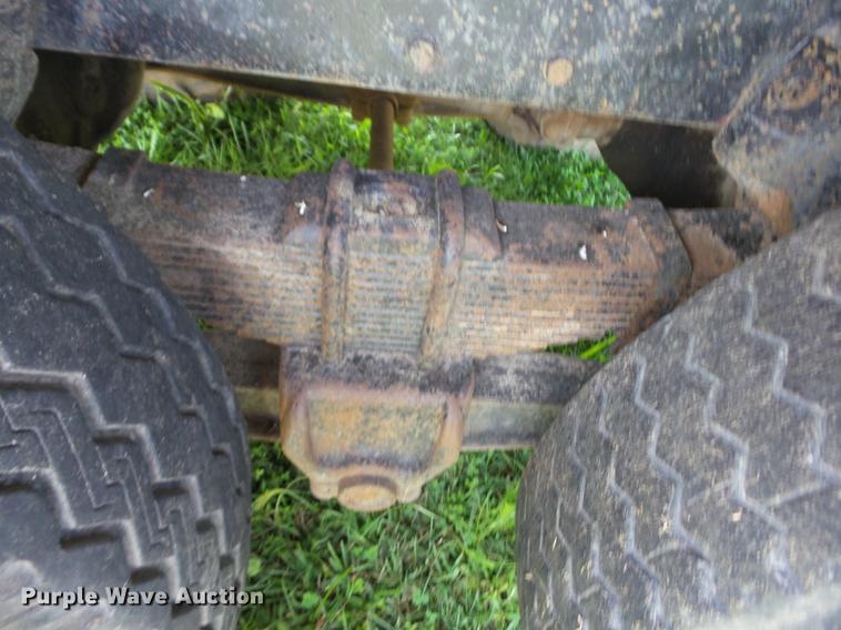 image for item EI9888 1972 Ford 800 dump truck