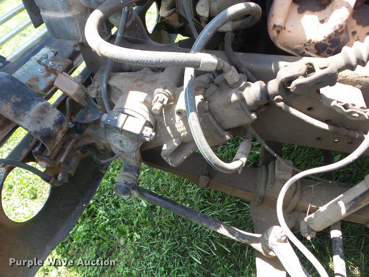 image for item EI9889 1979 Ford 800 grain truck