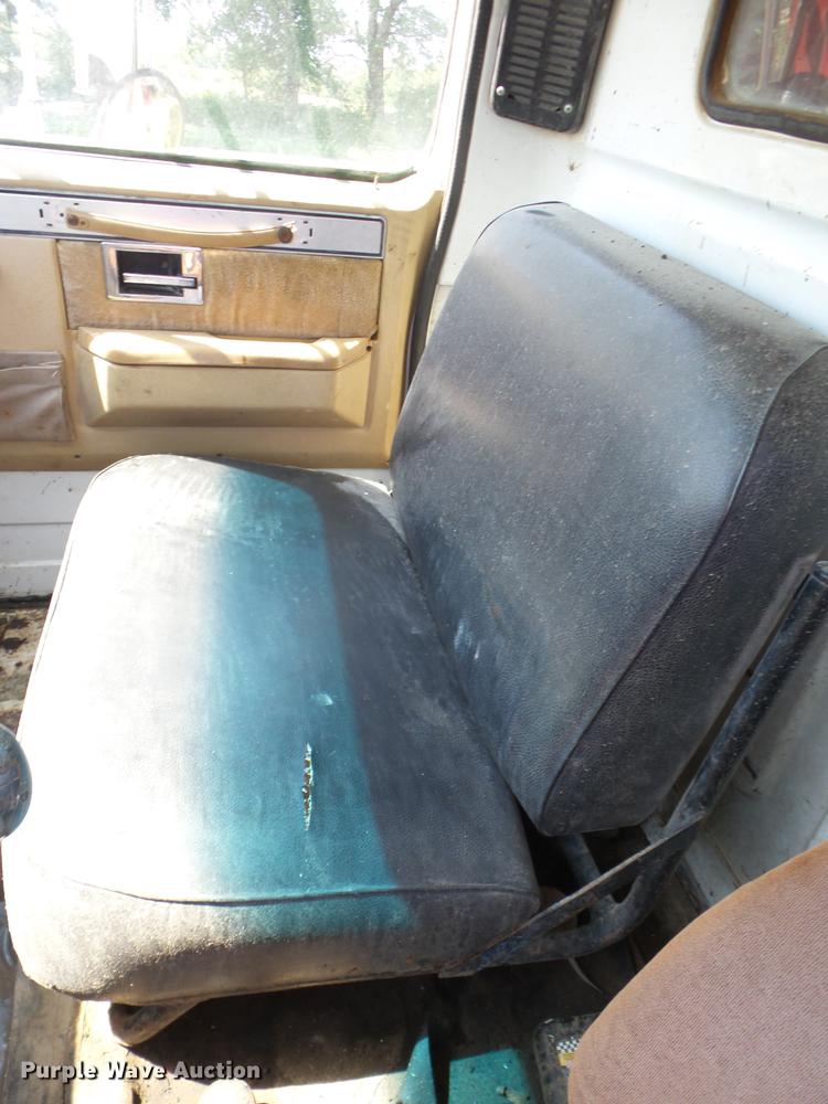 image for item EI9899 1984 GMC 7000 dump truck