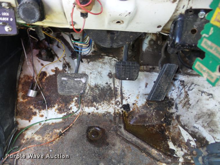 image for item EI9899 1984 GMC 7000 dump truck