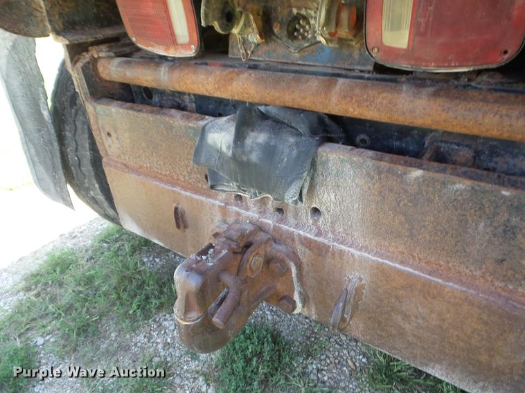 image for item EI9899 1984 GMC 7000 dump truck