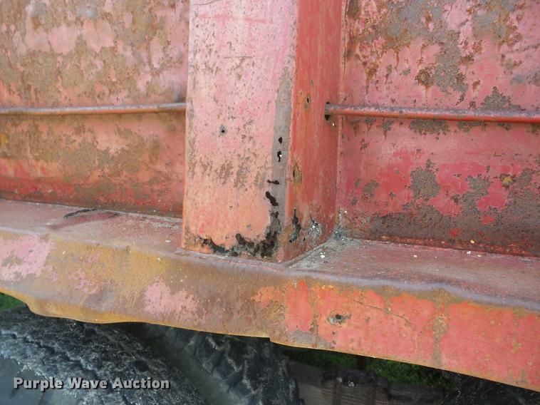 image for item EI9899 1984 GMC 7000 dump truck