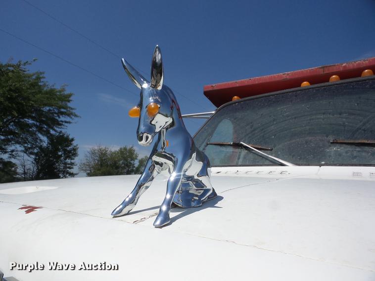 image for item EI9899 1984 GMC 7000 dump truck