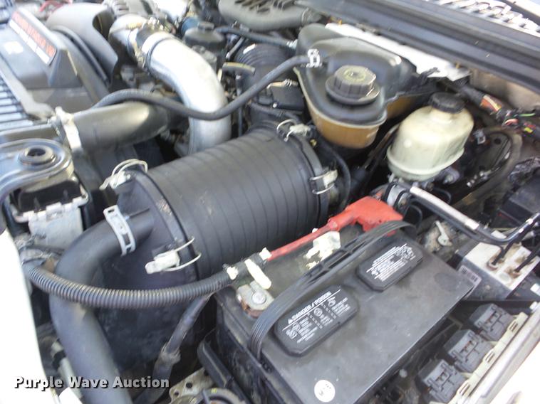 image for item EI9900 2005 Ford F350 Super Duty bale bed pickup truck