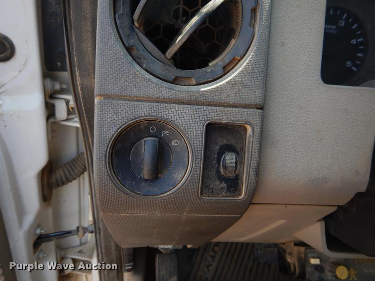 image for item EK9741 2008 Ford F350 Super Duty SuperCab pickup truck