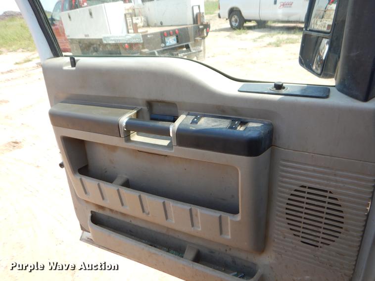 image for item EK9741 2008 Ford F350 Super Duty SuperCab pickup truck