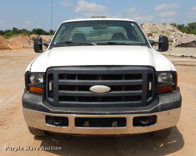 image for item EK9742 2006 Ford F250 Super Duty SuperCab pickup truck