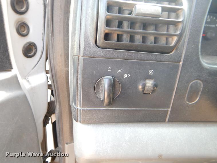 image for item EK9742 2006 Ford F250 Super Duty SuperCab pickup truck