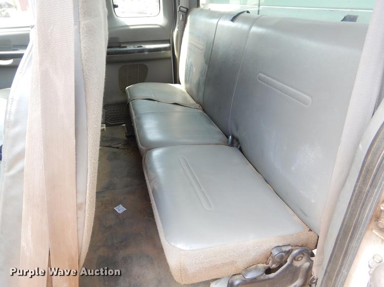 image for item EK9742 2006 Ford F250 Super Duty SuperCab pickup truck