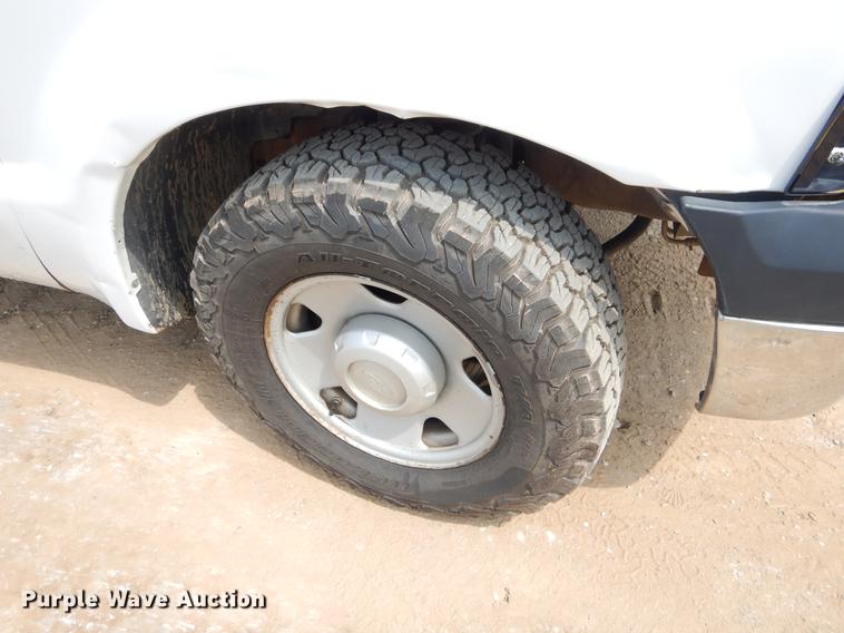 image for item EK9742 2006 Ford F250 Super Duty SuperCab pickup truck