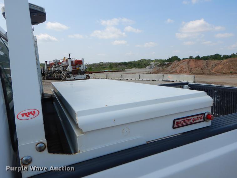 image for item EK9742 2006 Ford F250 Super Duty SuperCab pickup truck