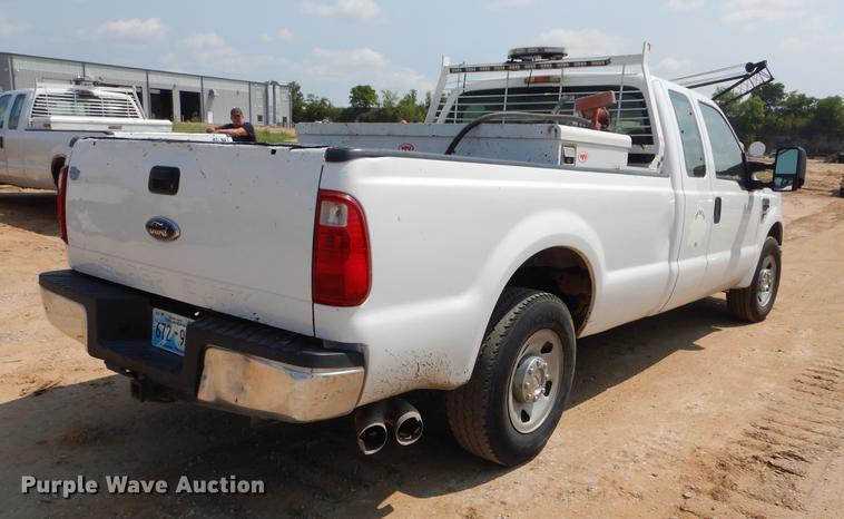 image for item EK9743 2010 Ford F250 Super Duty SuperCab pickup truck