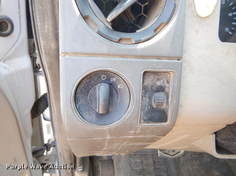 image for item EK9743 2010 Ford F250 Super Duty SuperCab pickup truck